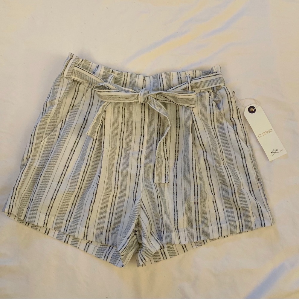 NWT Cloth High Waisted Front Tie Striped Shorts